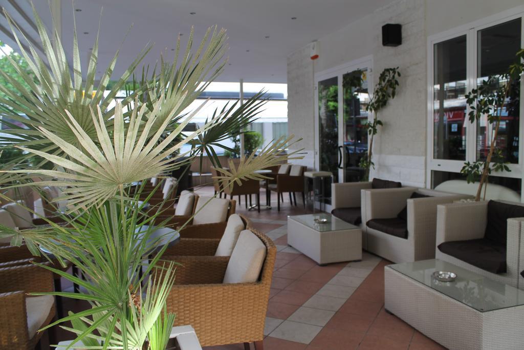 Hotel Sant'Elena Rimini Zewnętrze zdjęcie